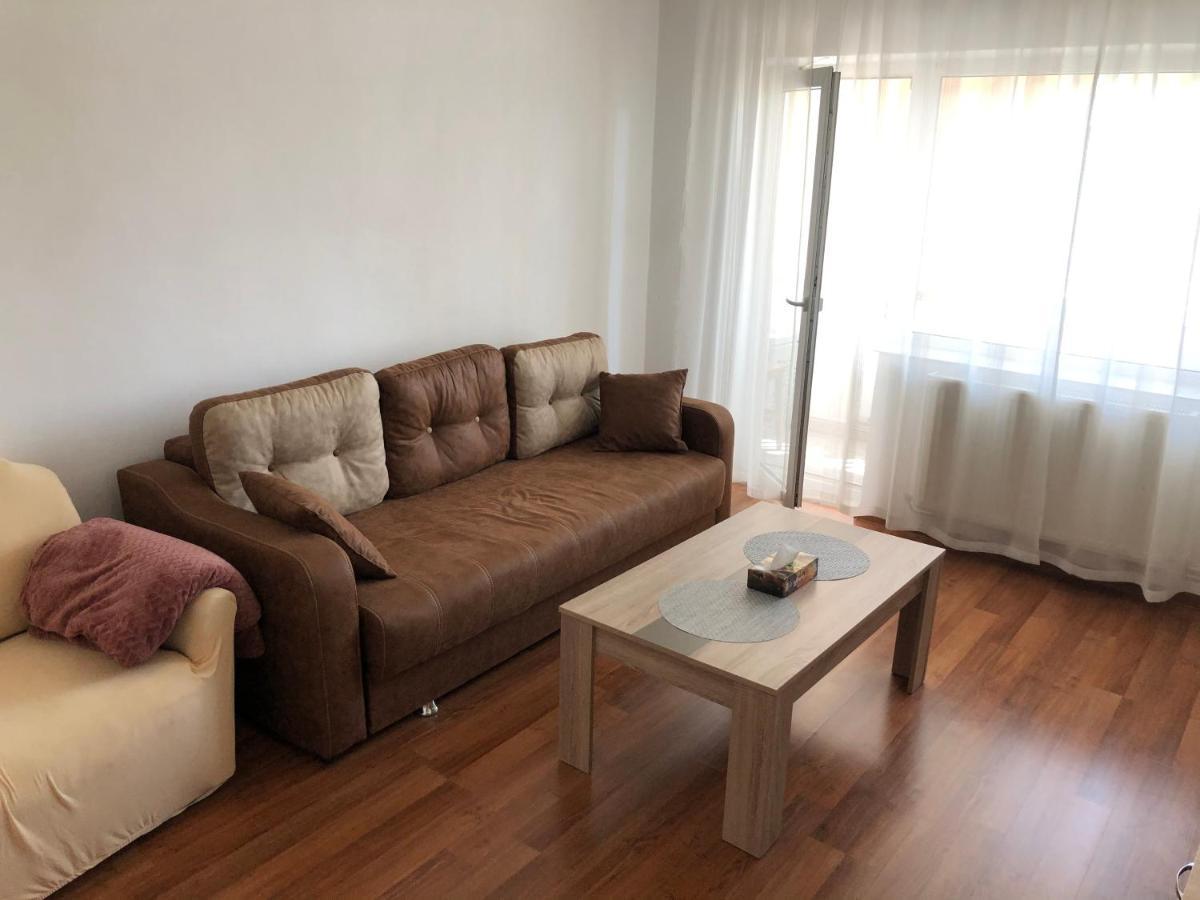 Apartament Targoviste In Regim Hotelier Cu 2 Camere Εξωτερικό φωτογραφία